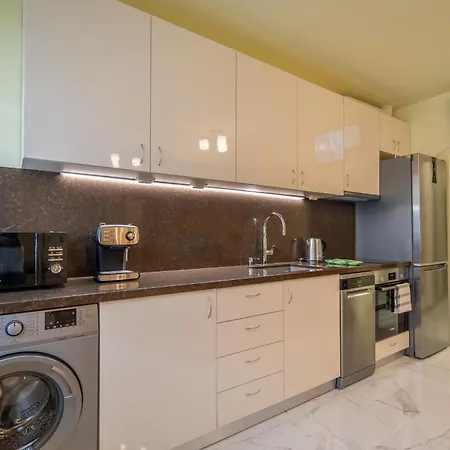 Apartment Location New & Spacious 3 Bdr Medical Academy