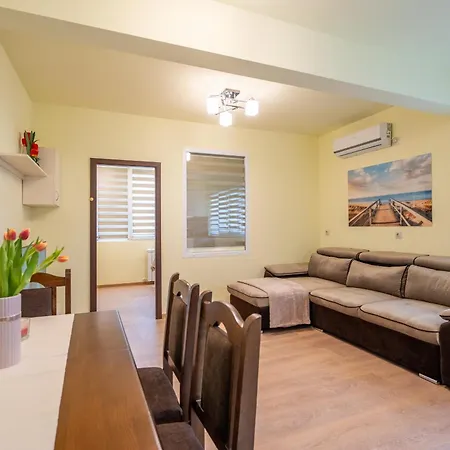 Apartment Location New & Spacious 3 Bdr Medical Academy *
