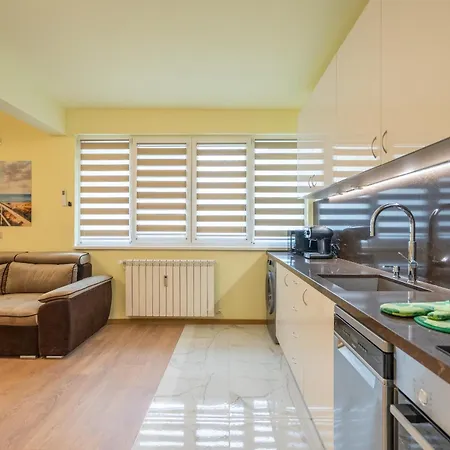 Apartment Location New & Spacious 3 Bdr Medical Academy *